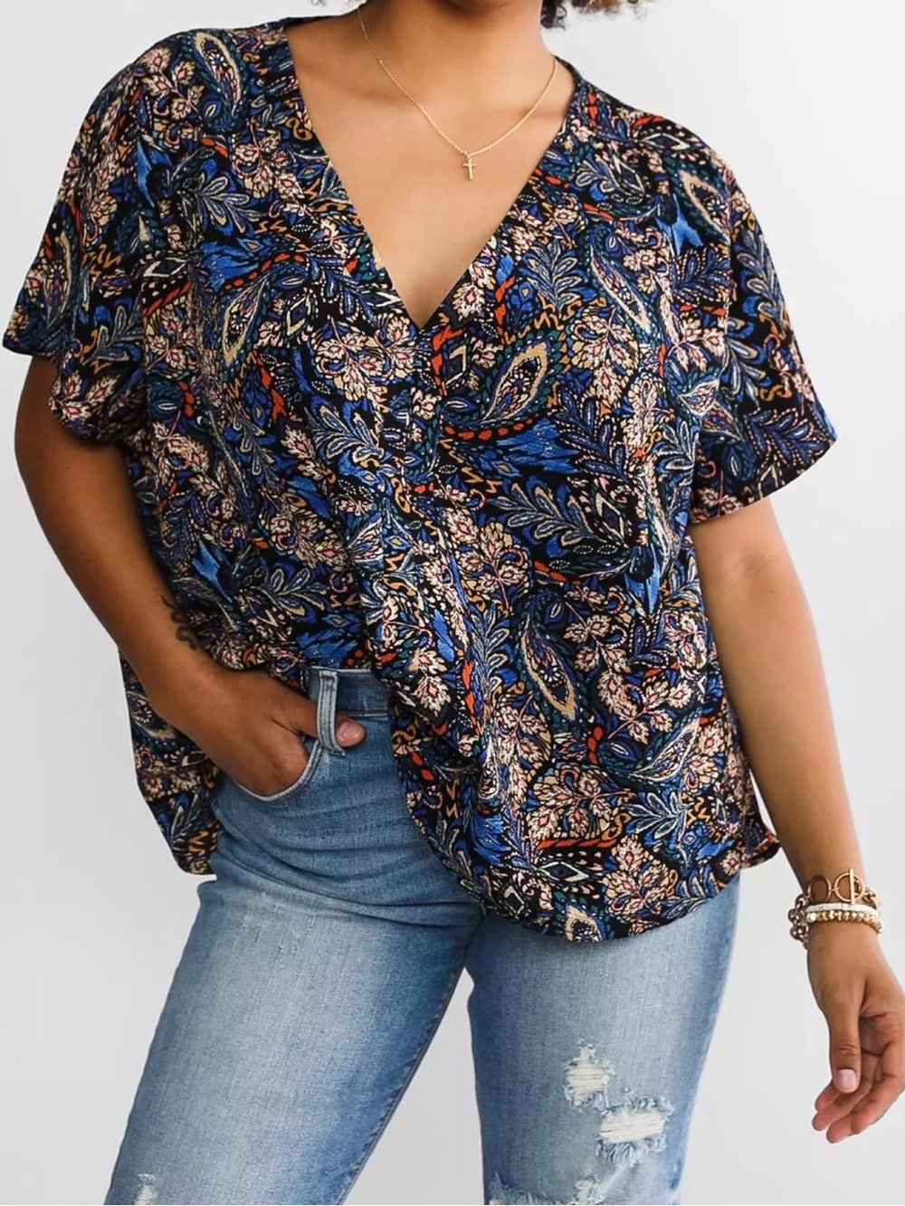 Daytrip Navy Leafy Textured Top 
Size Medium NWT